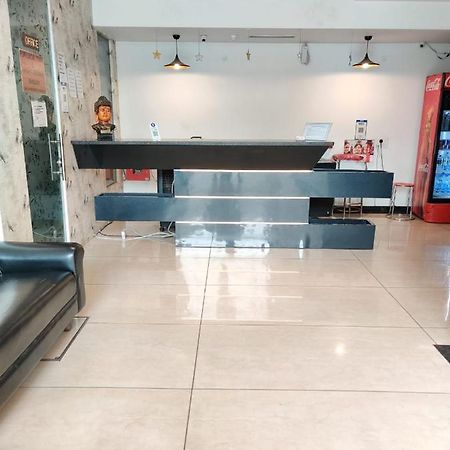 FabHotel Golden Home Amritsar Buitenkant foto