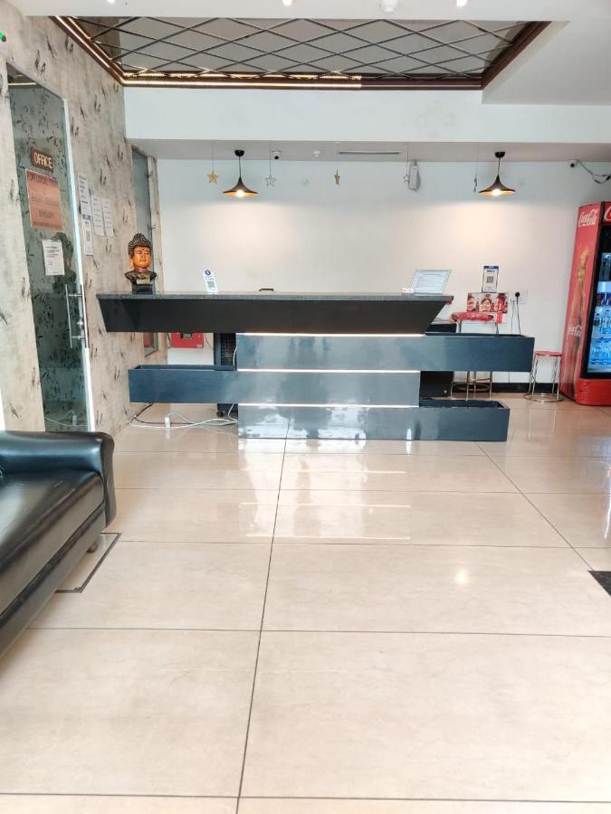 FabHotel Golden Home Amritsar Buitenkant foto